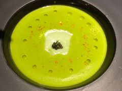 西葫芦瓜汤配扇贝刺身及黑鱼子酱-AZUL by FUEL蓝色·法式酒馆(琶醍店)