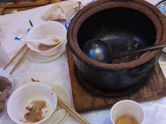 -霄汉牛三鲜湖北砂锅菜(万松园2店)