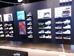 -NIKE品牌体验店(金源新燕莎店)