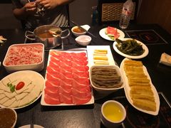 -重庆小天鹅火锅(中商广场店)