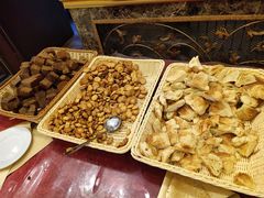 -套娃酒店-中餐厅