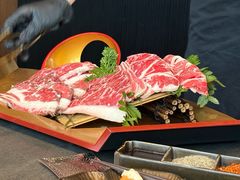 -铭牛烧肉·和牛海鲜自助(高新月牙湖店)