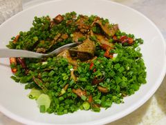 闻香葱爆肝腰-孔雀云贵川·融合菜(长宁来福士店)