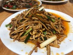 豆腐干肉丝-豆腐脑花