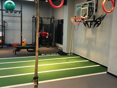 -Freedom Fitness私教健身俱乐部(徐虹北路店)