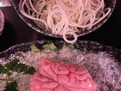 热气鲜猪脑-哥老官重庆美蛙鱼头(宝山龙湖店)