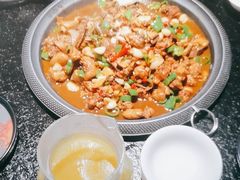 -侯志伟老街炒鸡(广济街店)