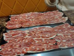 -牛里牛气· 榴莲海鲜鲜牛肉自助火锅·烤肉(横岗店)