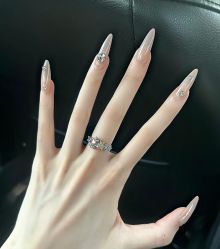 -赢韵美甲美睫瑞士净斑中心
