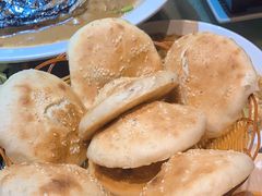 -老街坊美食汇(玉兰大街店)