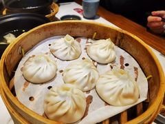 鲜肉包-馋三尺蟹粉小笼(人民广场店)