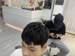 点击看大图 -辛格·潮沙龙