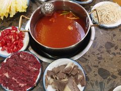-乳仔牛牦牛汤锅 烤羊排(松潘古城店)