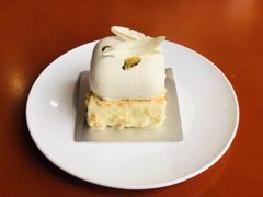 椰子杏桃慕斯-BLAQ咖啡(骏豪店)