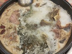 -金鼎雪山牦牛杂火锅(理县总店)