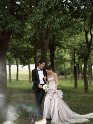点击看大图 -挪娅婚纱摄影皇家会所