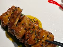 -刘姐啤酒鱼民族演艺餐厅(西街总店)