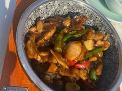 石锅豆豉牛蛙-小城故事·地道宁波味(月湖盛园店)