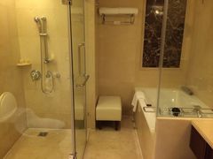 iphone_upload_pic-深圳富苑皇冠假日套房酒店