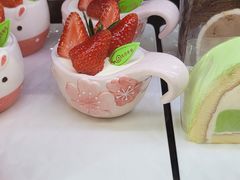 -花花卷卷·鲜食蛋糕(静安久光百货店)