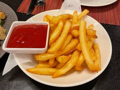 香脆薯条-WOLFGANG PUCK KITCHEN & BAR(迪士尼小镇店)