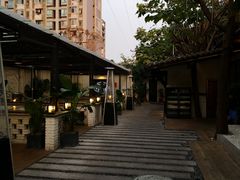 -浮何烤铺(桐梓林店)