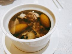 青橄榄炖鲍鱼仔-香港新发烧腊茶餐厅(水围店)
