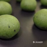 像躺进胖乎乎面包中间被密不透风的香气整个包裹