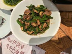 -黄泥岗·地道湖北菜(奥特莱斯店)