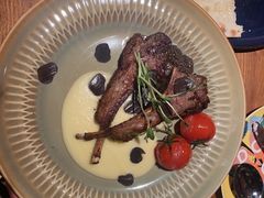 -JINNS锦时 steak&pizza(浸信会礼拜堂旧址店)