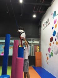 -蹦贝运动中心·蹦床·攀岩·闯关(龙岗店)
