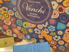 -VENCHI 闻绮(北京国贸商城店)