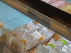 -顶东面包花园·生日蛋糕(世博店)