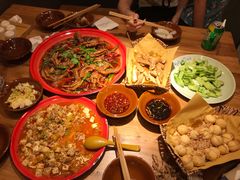 -先启半步颠小酒馆(常熟万达广场店)