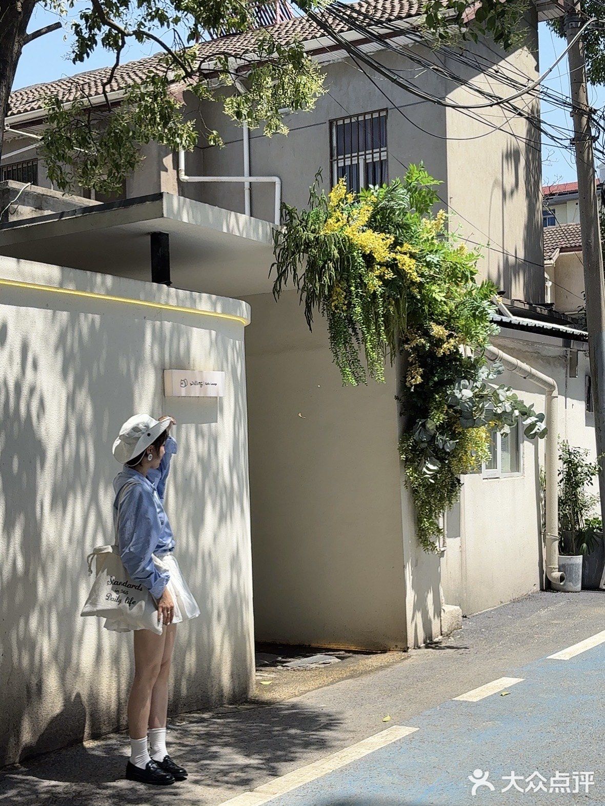 这样chill的小院子 居然藏在居民区咖啡店
