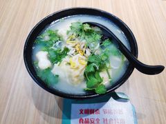 -小杨生煎(金山百联购物中心3楼店)