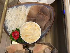 -左庭右院鲜牛肉火锅(金山万达店)