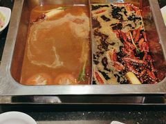 -百年川椒重庆老火锅(光谷店)