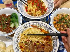 -李与白包子铺(桐梓林店)