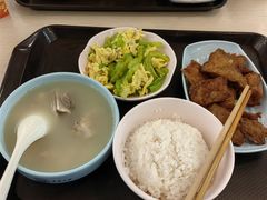 -同济大学本部学苑饮食广场
