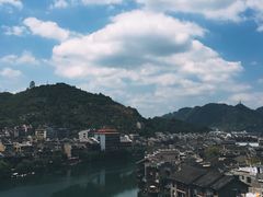 -苗伯妈酸汤火锅