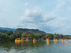 -星湖旅游景区七星岩