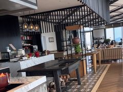-瑰丽酒店·海吧·天际下午茶·现场DJ·天台酒吧