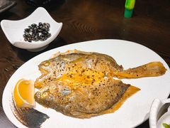烤黄花鱼-唐庄·金色之韵创意料理