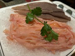 -小天鹅火锅·一线江景洪鼎旗舰店(洪崖洞店)