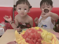 -Jonah's Fruit Shake & Snack Bar
