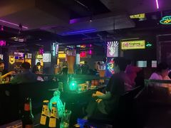 -Helens海伦司小酒馆(上海疁城新天地店)