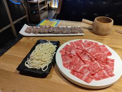 -捞三国黑牛火锅