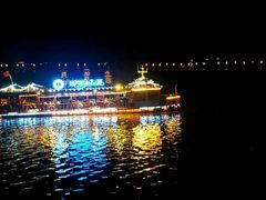 -人民防洪胜利纪念塔