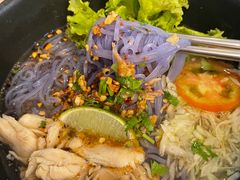 -蝶豆花蓝面条